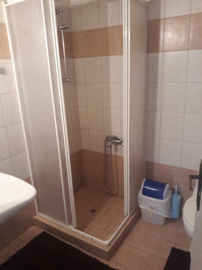 איגיו Cozy Apartment In The Center Of Aighion Achaia - Ground Floor - Ισόγειο Στουντιο מראה חיצוני תמונה